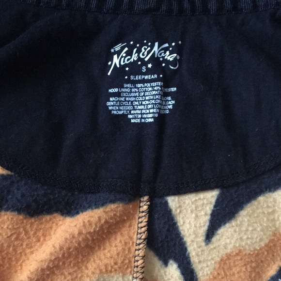 Women’s tiger print soft onesie pajamas - Picture 6 of 7